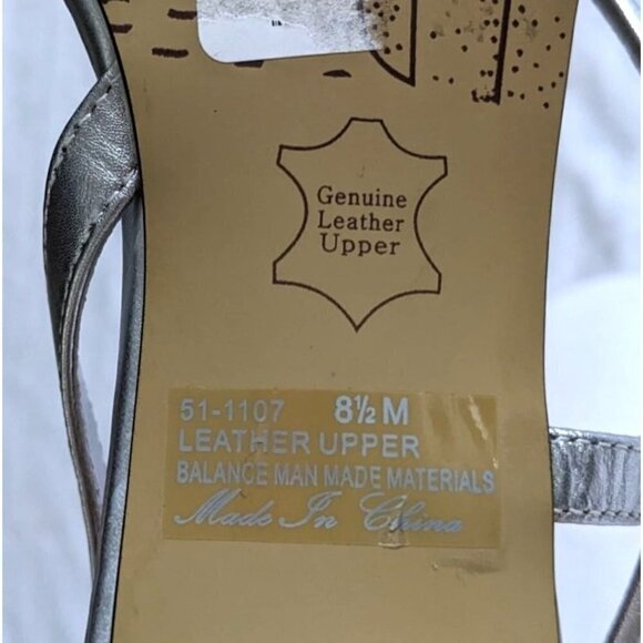 NWT BELLA VITA Zariah Silver Strappy Block Heel Leather Slingback Sandals Size 8 - Picture 4 of 6